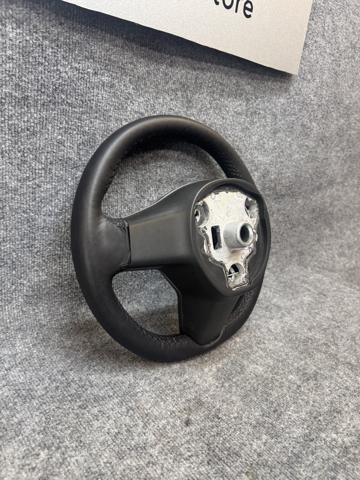 20-24 TESLA MODEL Y LEATHER STEERING WHEEL W/ CONTROL SWITCHES OEM, 1095222-00-N