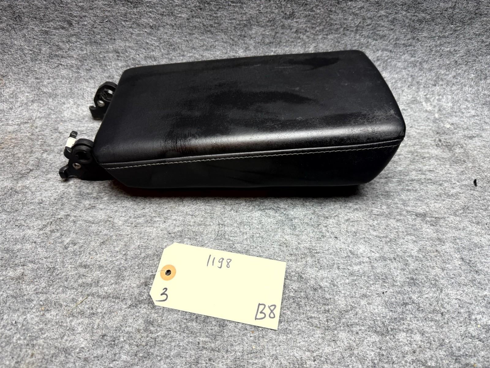 ♦️2017 - 2023 TESLA MODEL 3 CENTER CONSOLE ARMREST ARM REST LID OEM