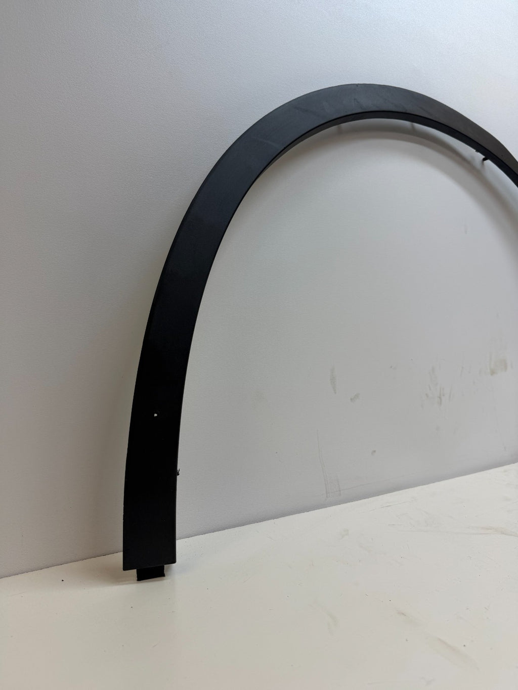 2020-2024 Tesla Model Y Front Fender Flare Wheel Arch Molding Trim Right Side