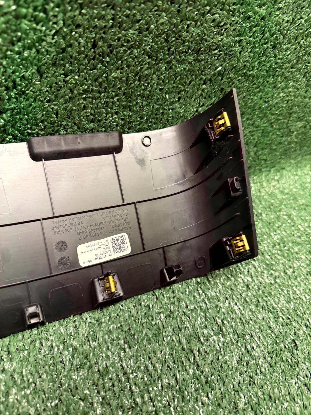 ♦️17-23 TESLA MODEL Y CENTER CONSOLE REAR BACK END TRIM COVER OEM, 1108494-00-B
