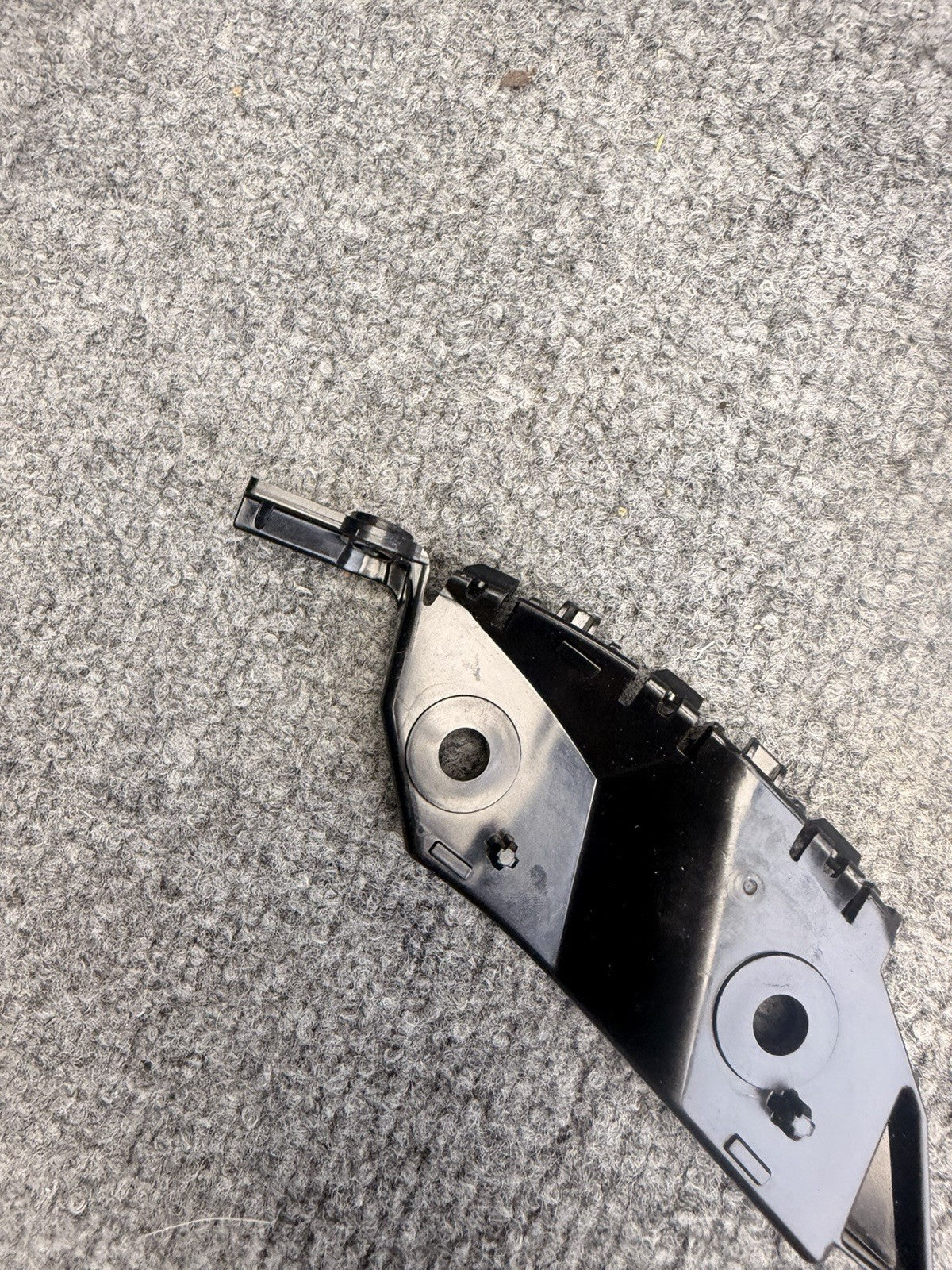 2024-2025 Tesla Model 3 Front Driver Side Bumper Bracket Left OEM 1774268-00-F