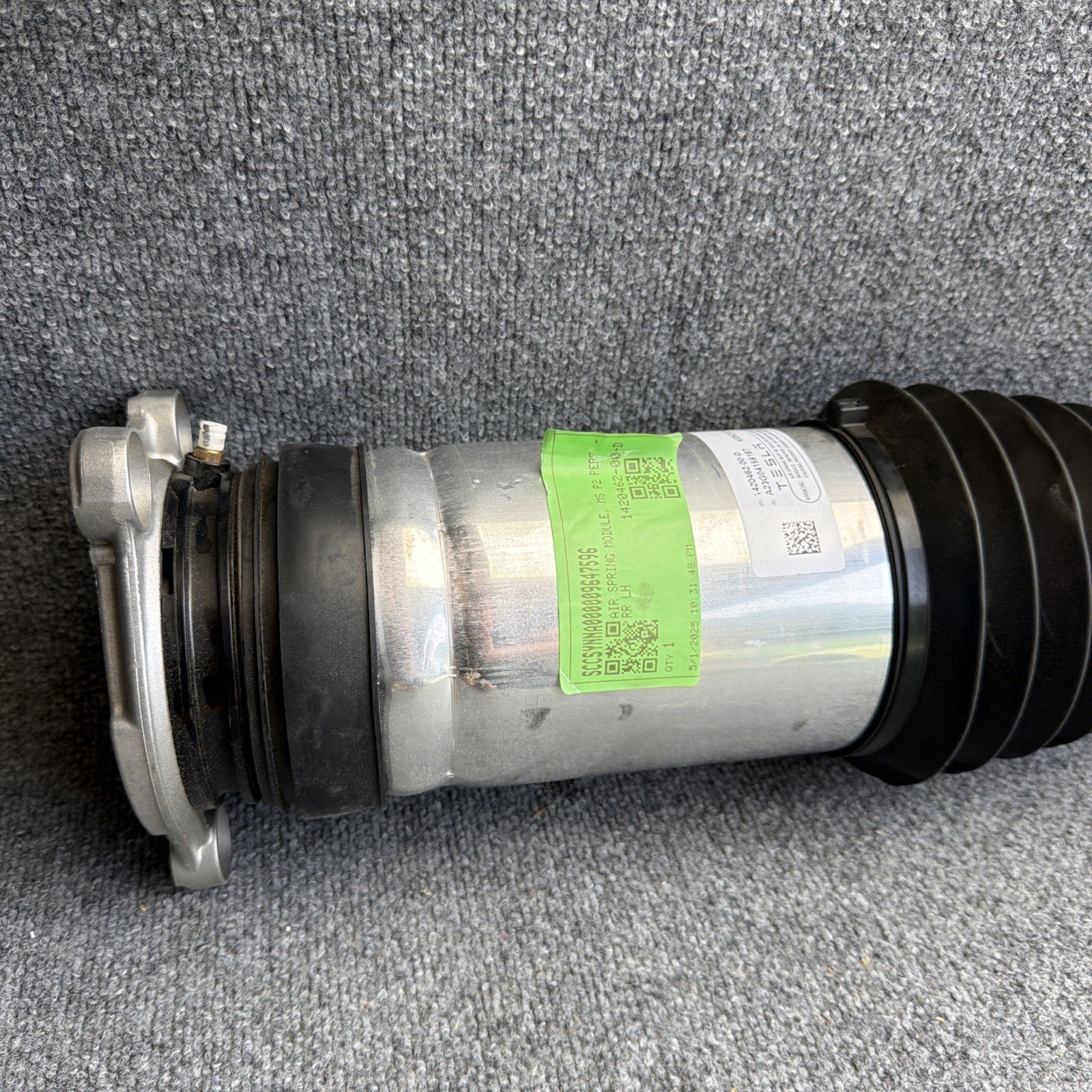 20-23 Tesla Model S Performance Rear LHDriver Side Air Spring Strut 1420462-00-B