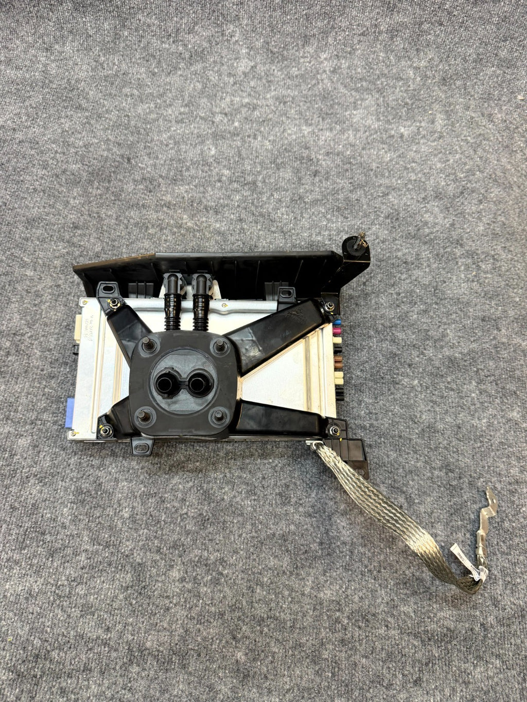 2020-2024 TESLA MODEL Y MCU COMPUTER MEDIA CONTROL MODULE OEM, 1775000-90-L