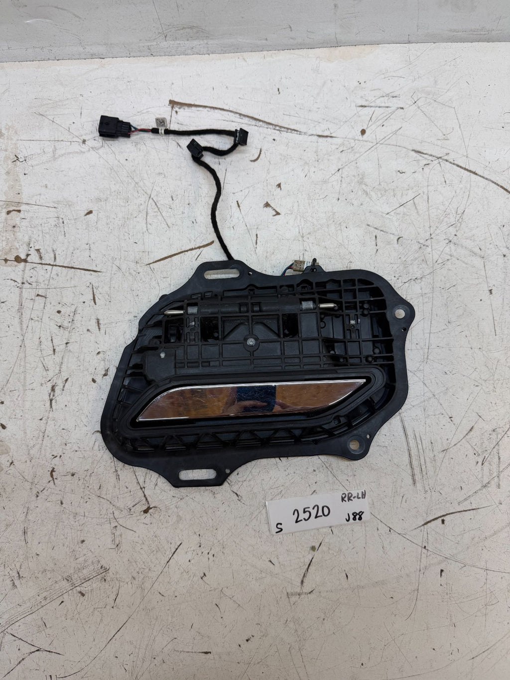 2012-2020 TESLA MODEL S REAR LEFT EXTERIOR DOOR HANDLE OEM 1007375-00-H