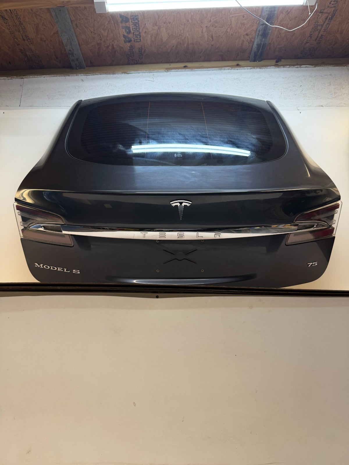 2016-2020 Tesla  Model S Liftgate Trunk Lid Tailgate Hatch Shell Black w/ Glass
