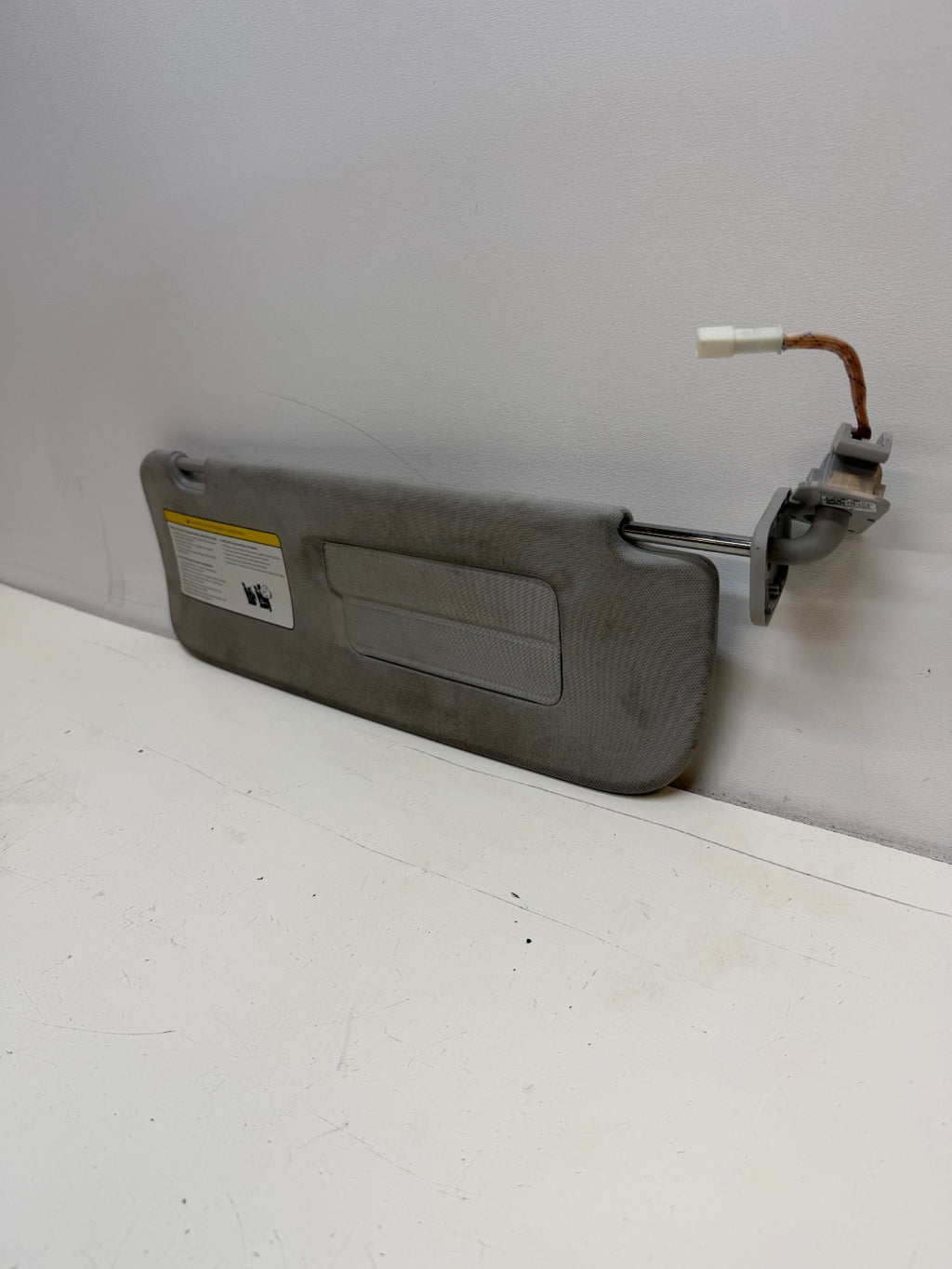 2017-2023 Tesla Model 3 & Y RIGHT PASSENGER sun visor 1490406-01-B