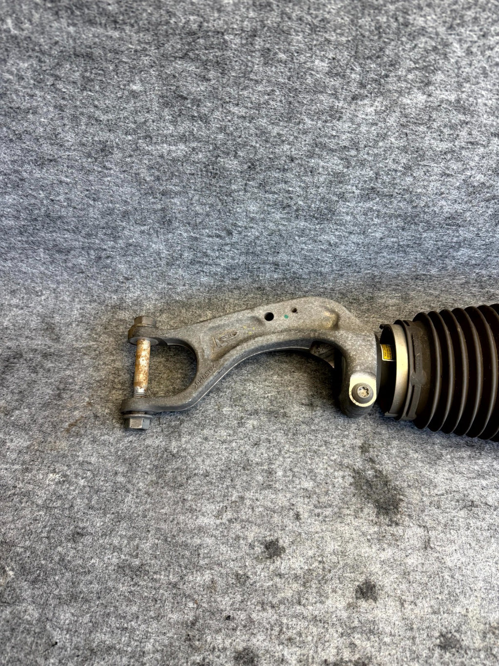 ♦️2016-2020 TESLA MODEL S FRONT RIGHT AIR SUSPENSION SHOCK STRUT OEM, 106736100C