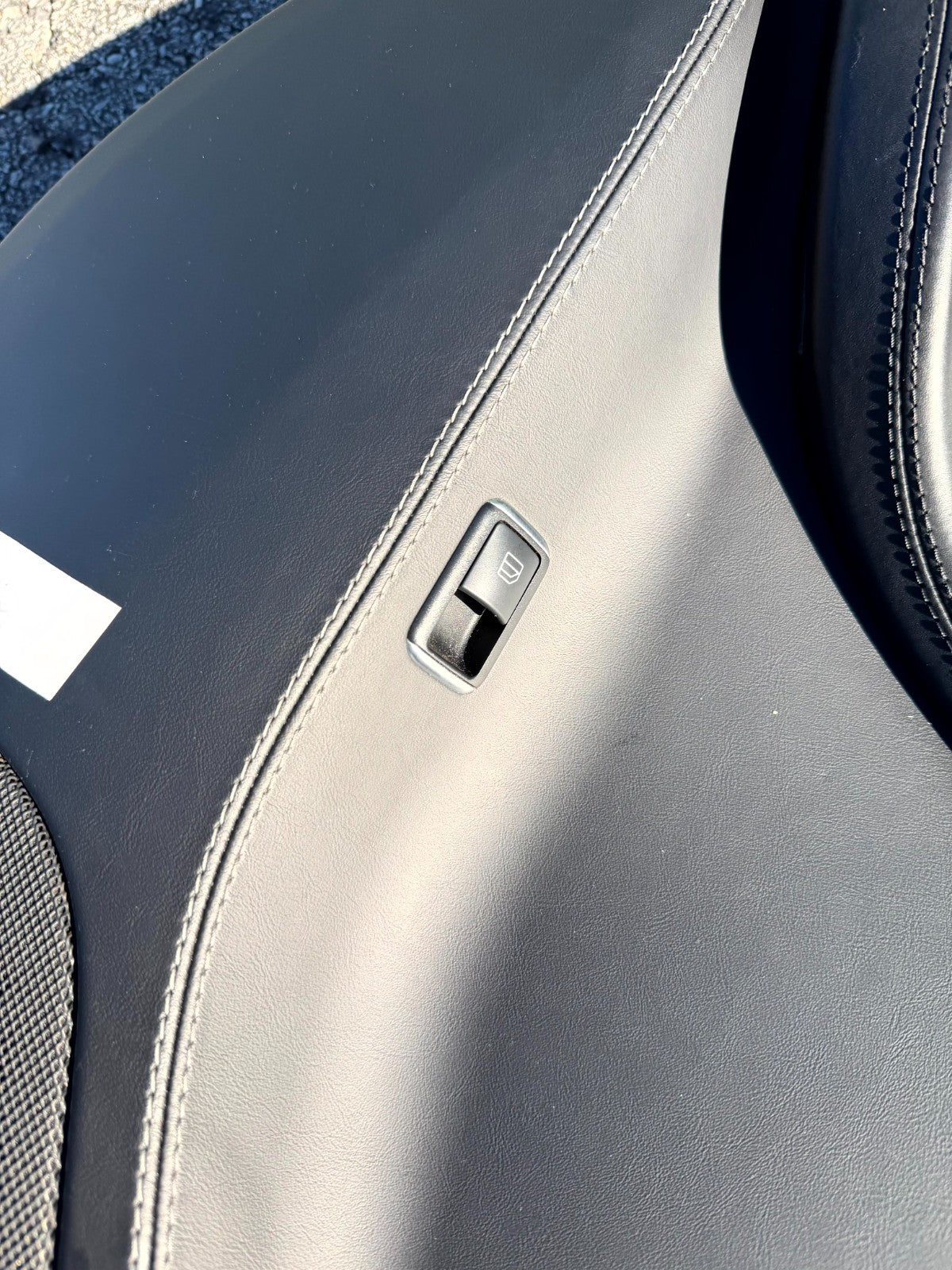 ♦️2012 - 2016 TESLA MODEL S REAR LEFT SIDE DOOR PANEL TRIM OEM, 6006133-00-J