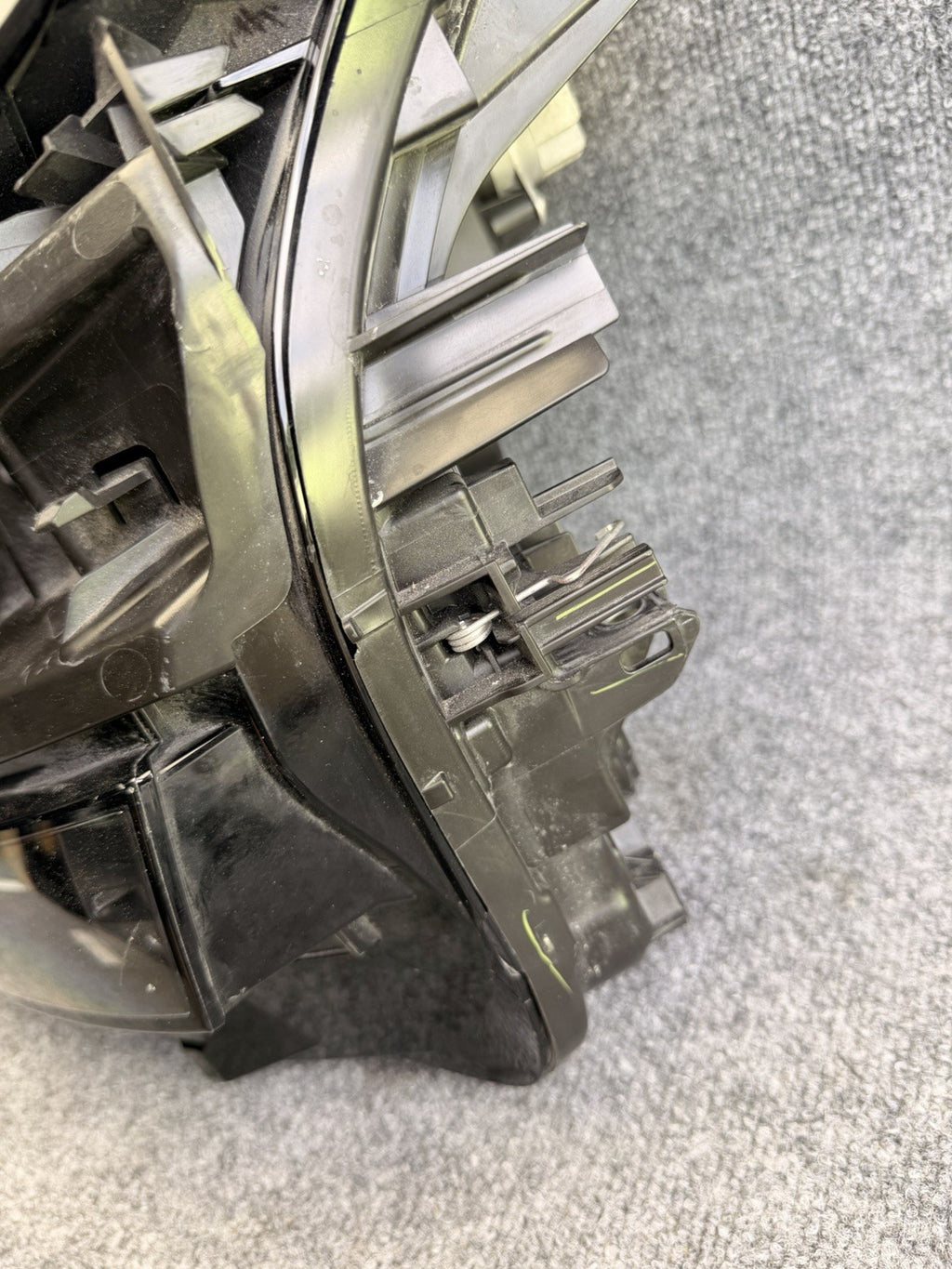2025-2026 Tesla Model Y Juniper Headlight Left Driver LH 1918347-00-D OEM