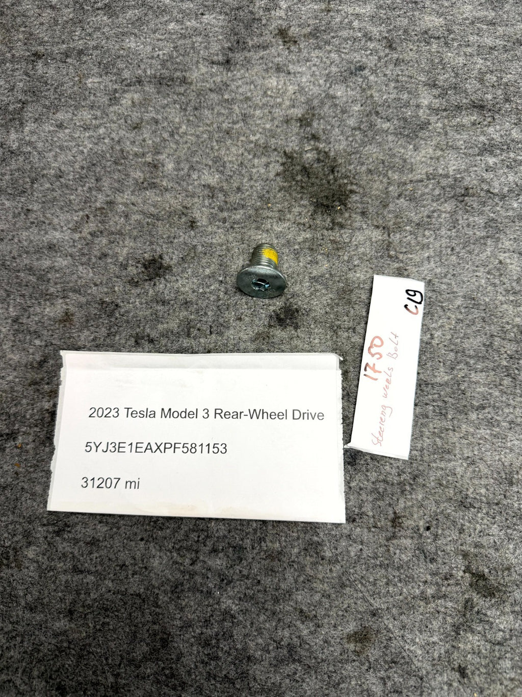 ♦️2021 - 2023 TESLA MODEL 3 STEERING WHEEL BOLT OEM