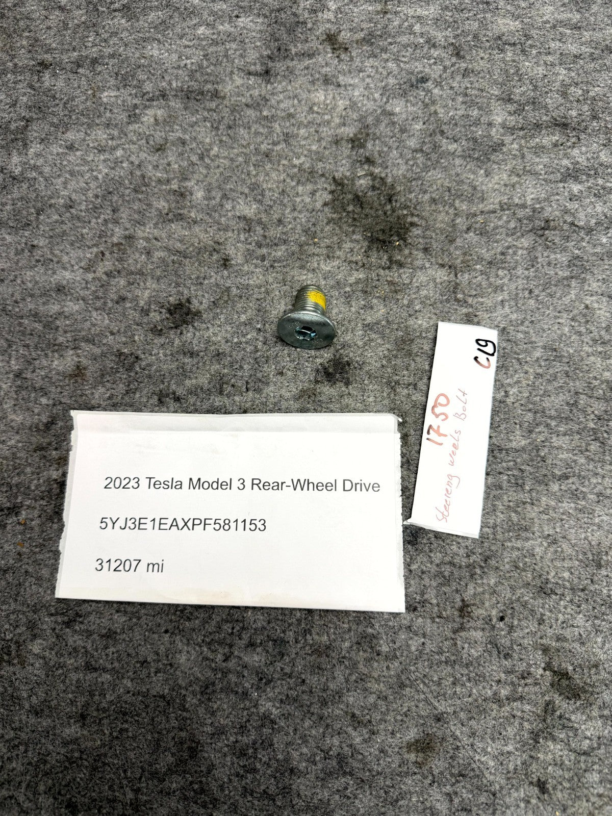♦️2021 - 2023 TESLA MODEL 3 STEERING WHEEL BOLT OEM
