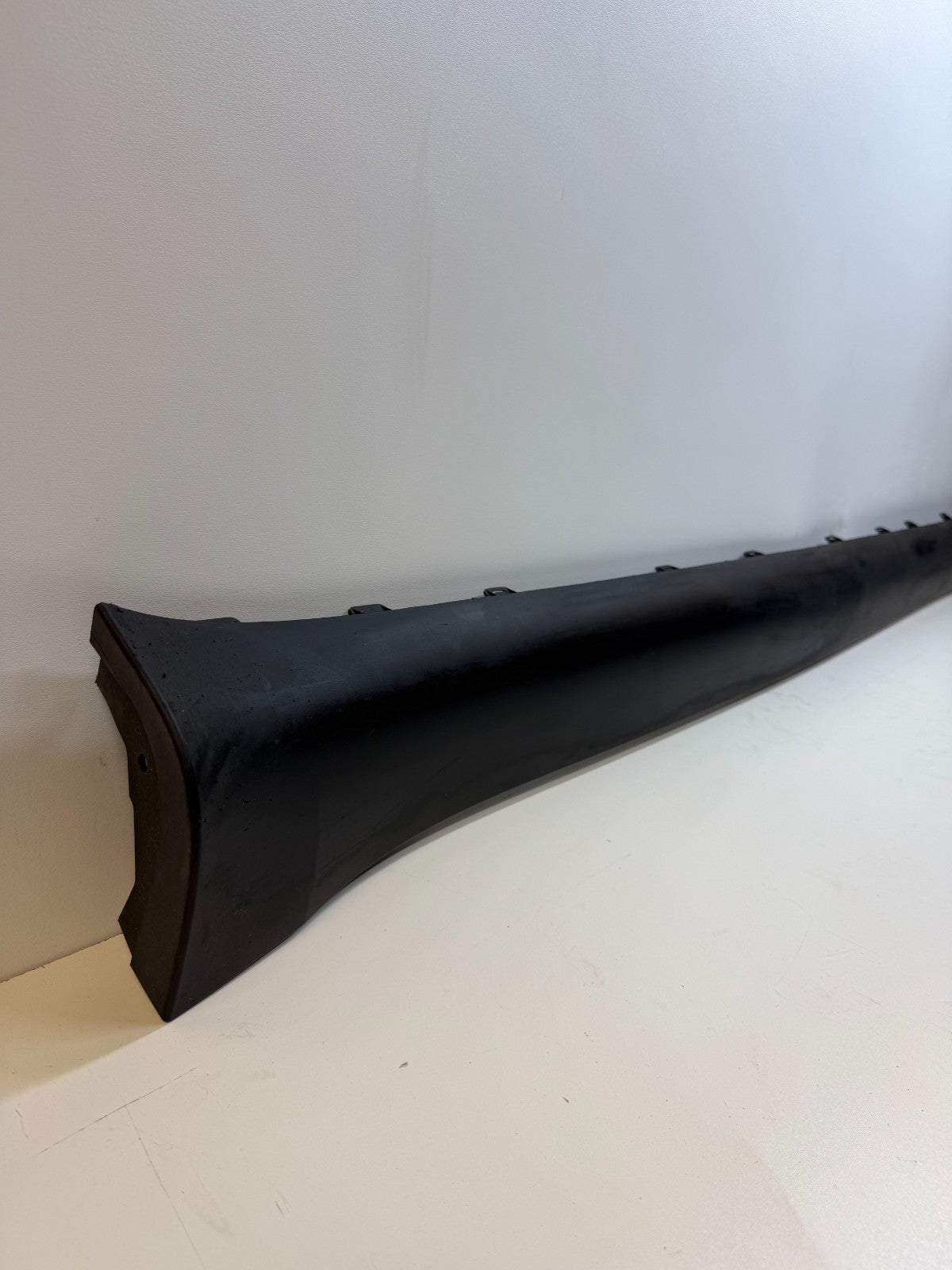 2020 - 2024 Tesla Model Y Left Side Sill Rocker Panel Molding 1497740-00-C
