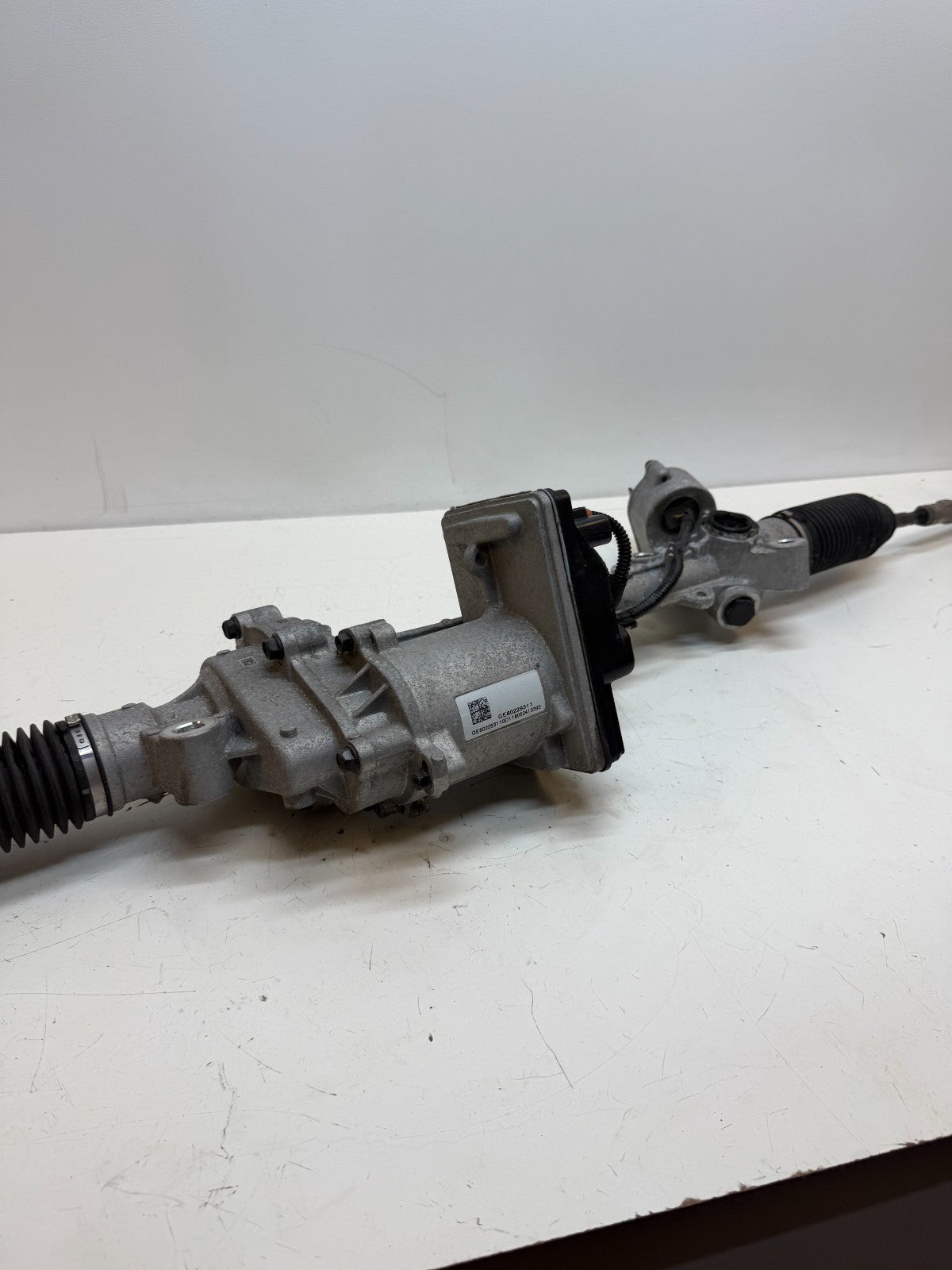 2016-25 Tesla Model S Power Steering Gear Rack & Pinion w/ Tie Rod 1070801-00-E