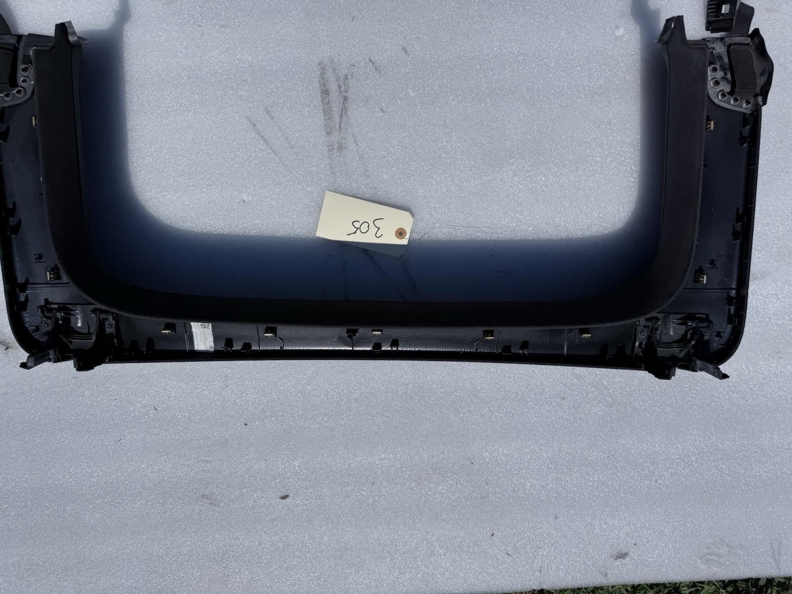 ♦️16-20 Tesla Model X Rear Right Falcon Door Upper Trim Panel OEM, 1051554-66-I