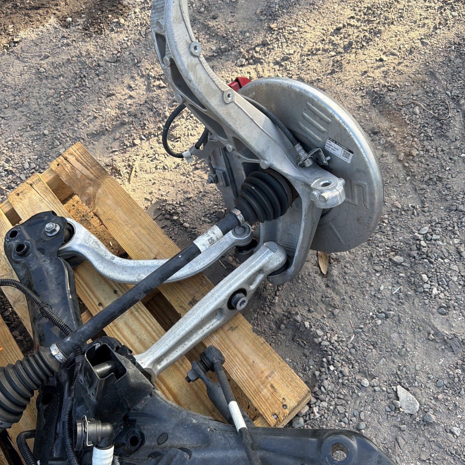 17-22 TESLA MODEL Y AWD FRONT SUSPENSION And ENGINE, SUBFRAME  COMPLETELY OEM