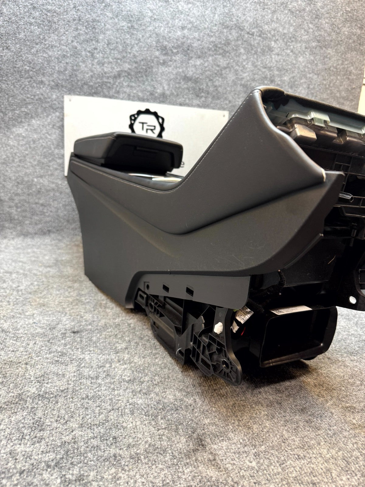 2020 - 2024 TESLA MODEL Y CENTER CONSOLE ARMREST CUPHOLDERS OEM, 1755501-70-C