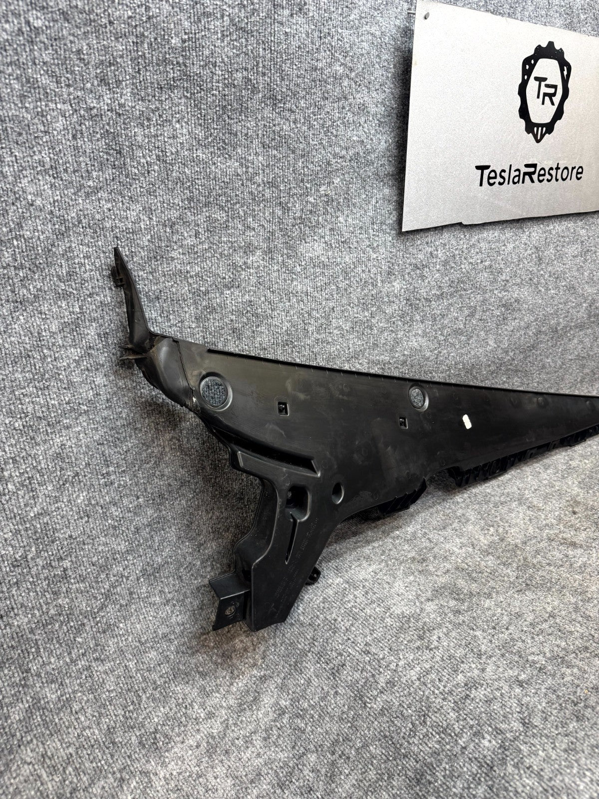2020-2024 TESLA MODEL Y FRONT WINDSHIELD COWL COVER SCREEN PANEL OEM, 149729200D