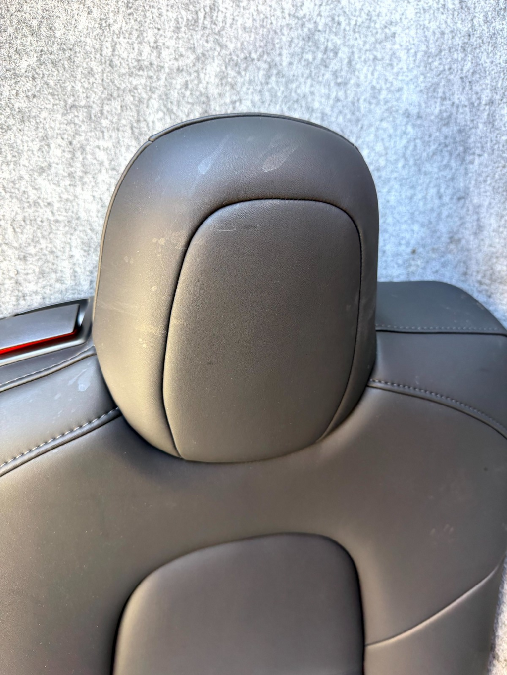 ♦️2017-2023 TESLA MODEL 3 REAR RIGHT UPPER SEAT CUSHION LEATHER OEM, 1455036-00