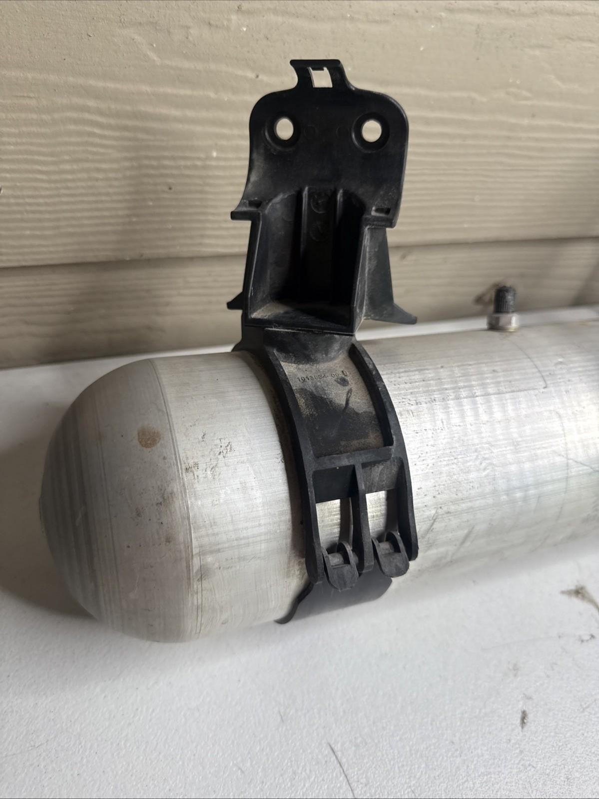 ♦️12-20 TESLA MODEL S AIR SUSPENSION PRESSURE ACCUMULATOR TANK OEM, 6006408-00-B