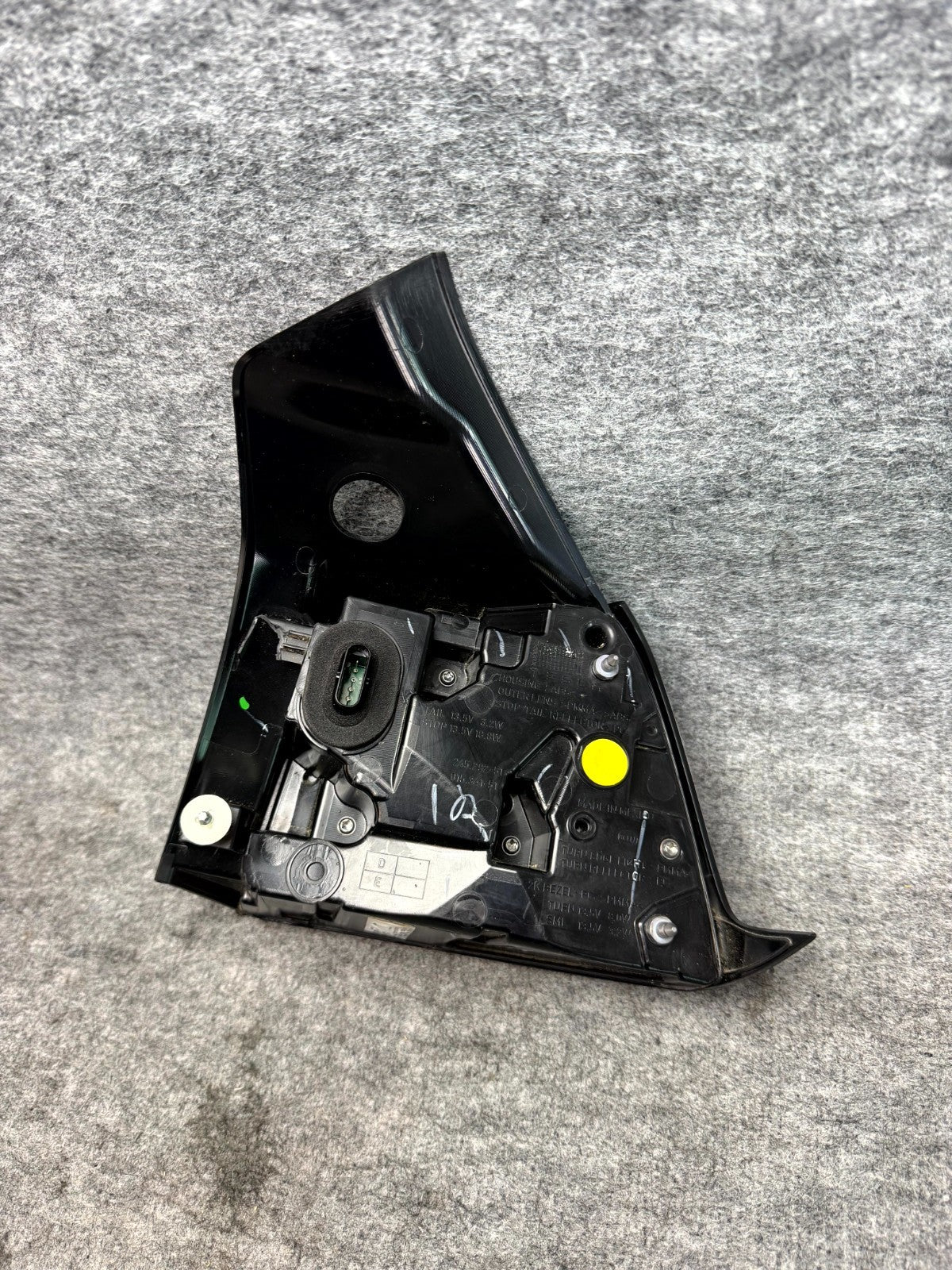 ♦️17-23 TESLA MODEL 3 REAR LEFT SIDE OUTER LED TAIL LIGHT LAMP OEM, 1502086-00-D