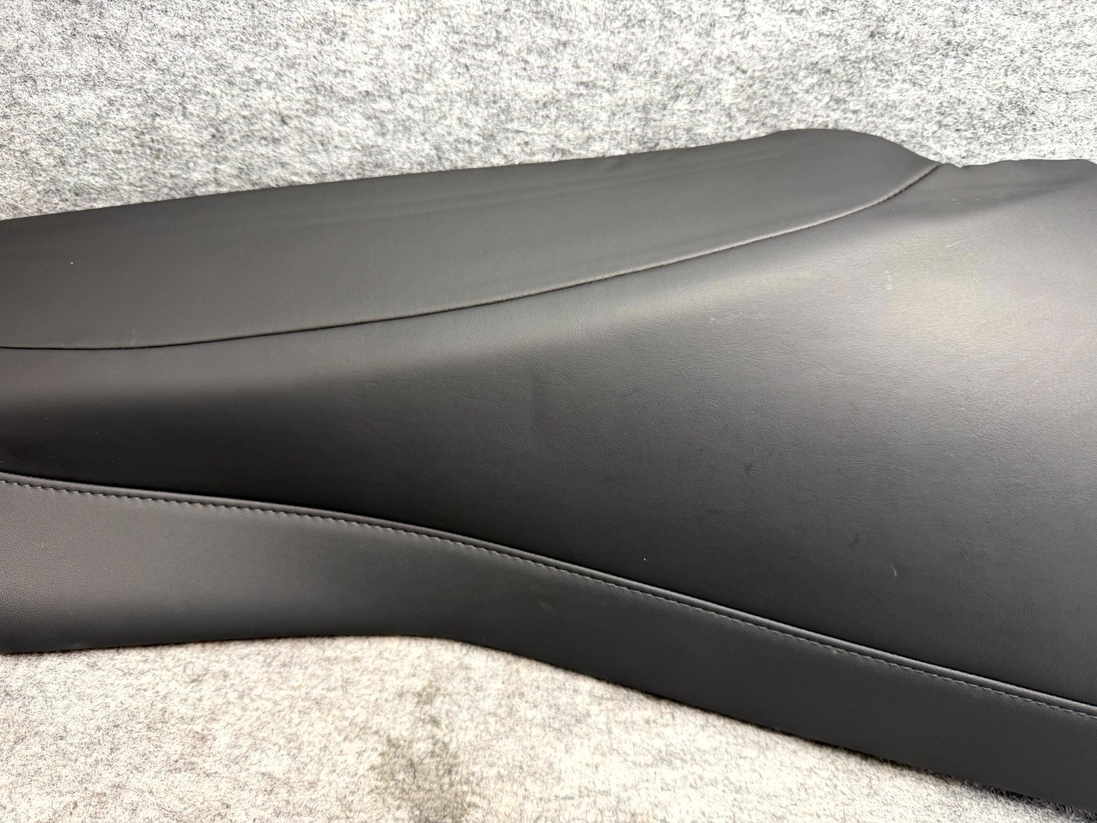 ♦️2017-2023 TESLA MODEL 3 REAR RIGHT SEAT BOLSTER TRIM CUSHION OEM, 1096031-01-J