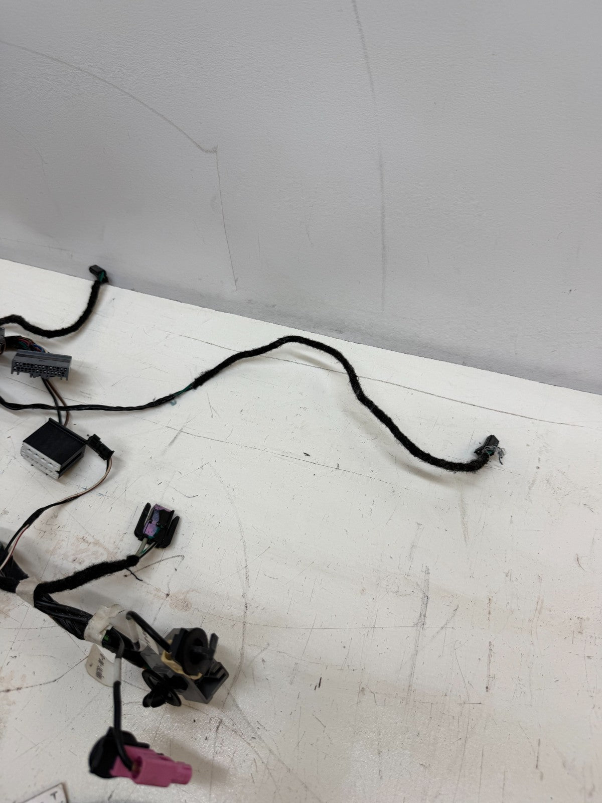 2016-2020 Tesla Model S Front Right Side Door Wire Wiring Harness 1069106-00-B