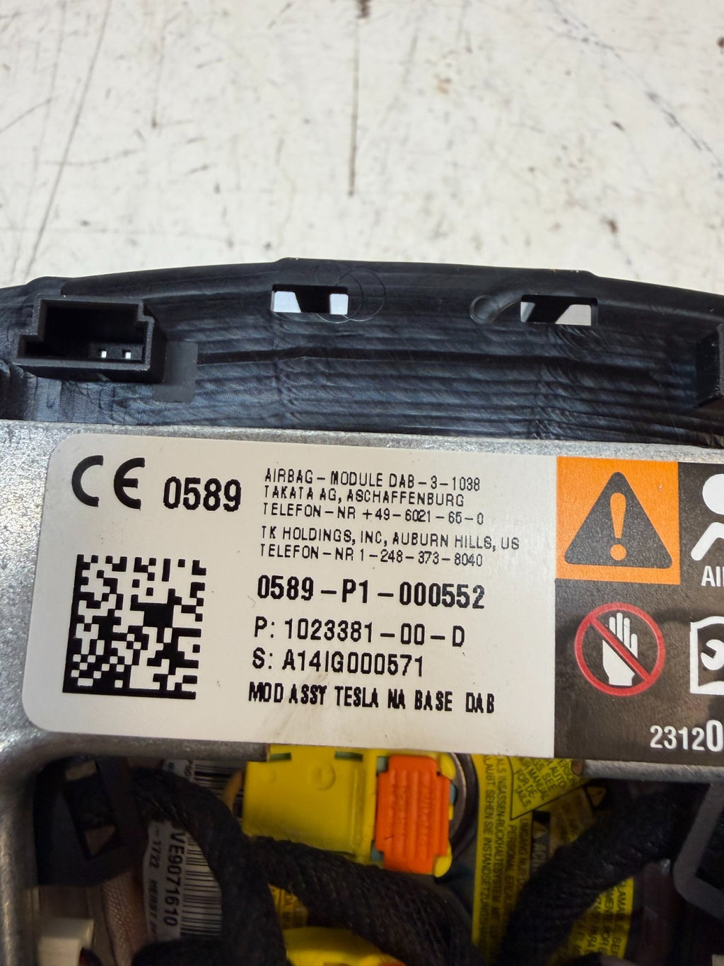 2012-2016 Tesla Model S Front Left Driver Steering Wheel 1023381-00-D