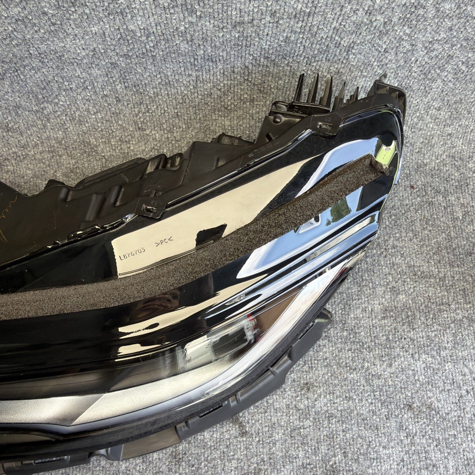 2024-2025 TESLA MODEL 3 HEADLIGHT OEM LEFT LH DRIVER SIDE LED 1694086-00-G