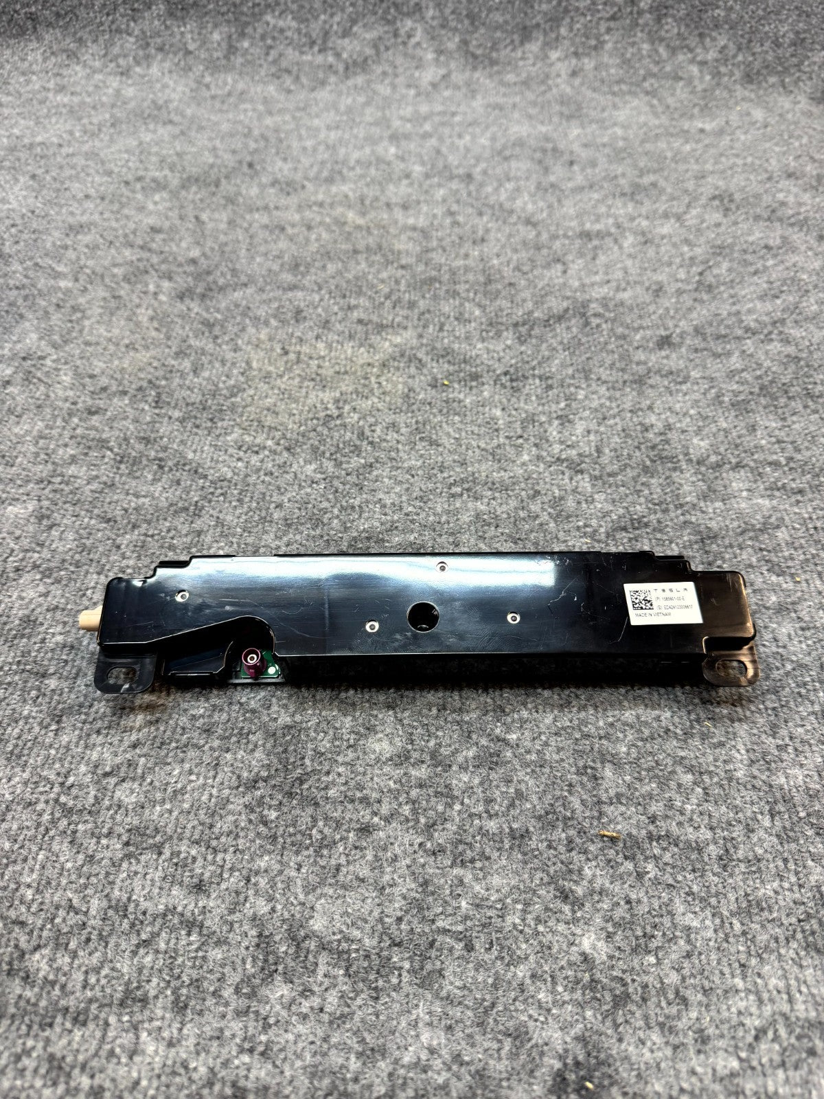 2020 - 2024 TESLA MODEL Y 3 BLUETOOTH ANTENNA MODULE UNIT OEM, 1585601-00-E