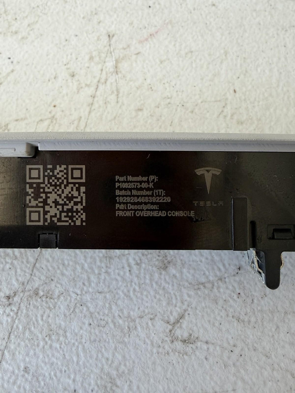 ♦️17–23 TESLA MODEL 3 FRONT OVERHEAD HEADLINER CONSOLE DOME OEM, 1092573-00-K