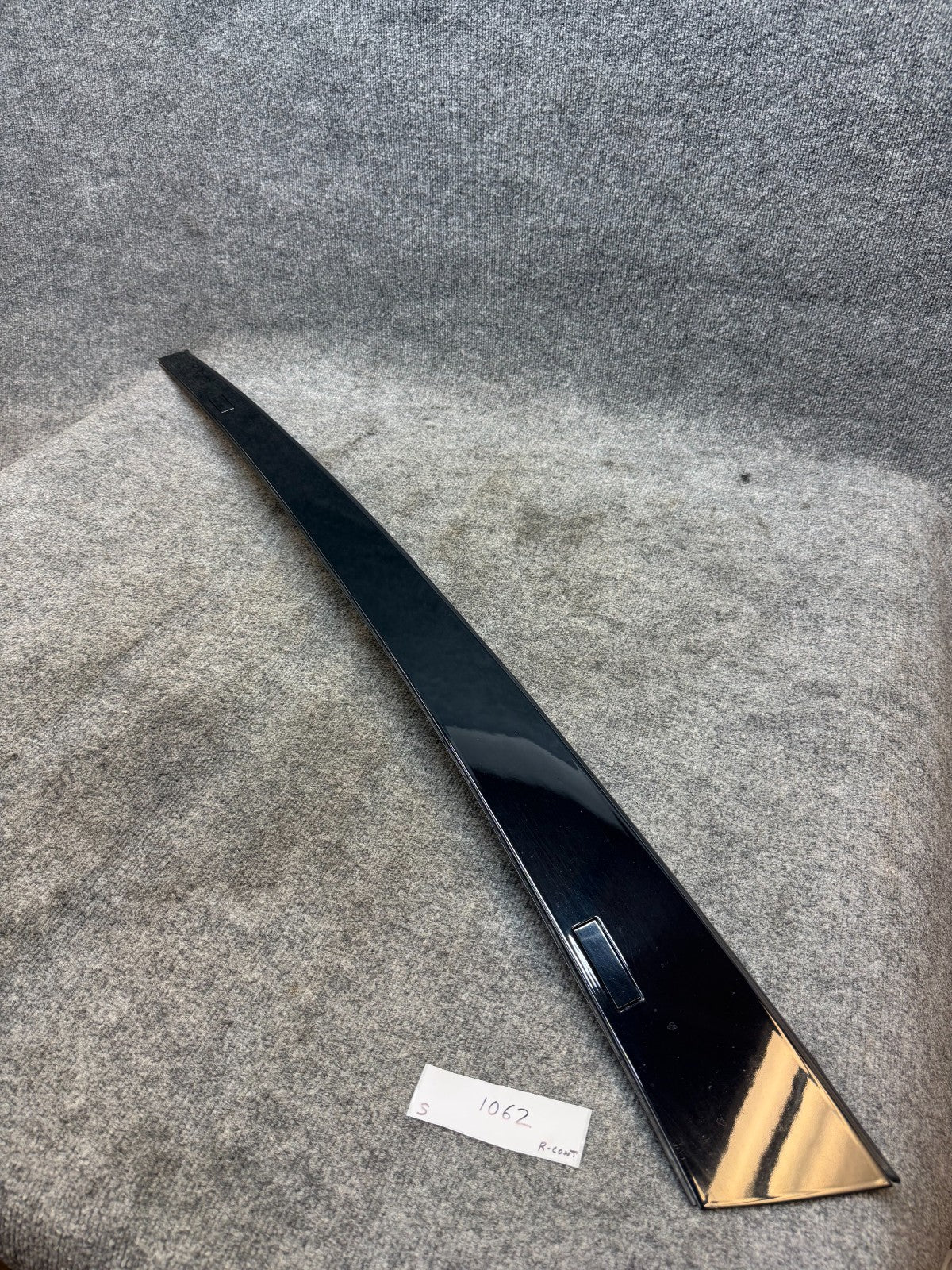 16-20 Model S Right Panoramic Roof Trim Molding Applique Finisher 1034955-00-C