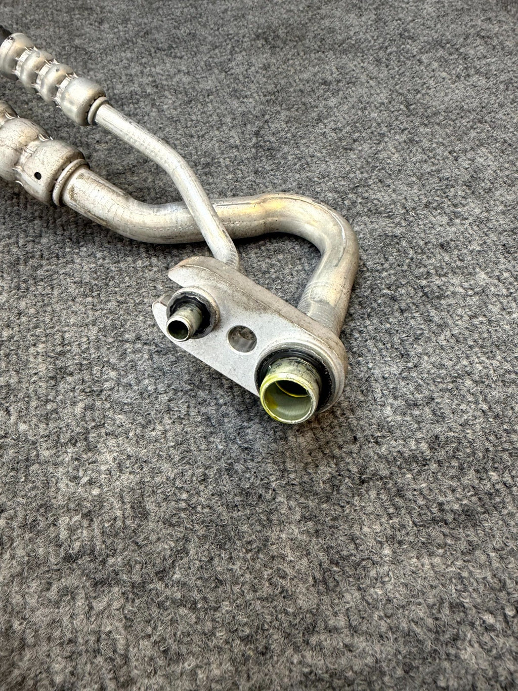 2020 - 2024 TESLA MODEL Y A/C SUCTION HOSE PIPE LINE OEM, 1092157-00-F