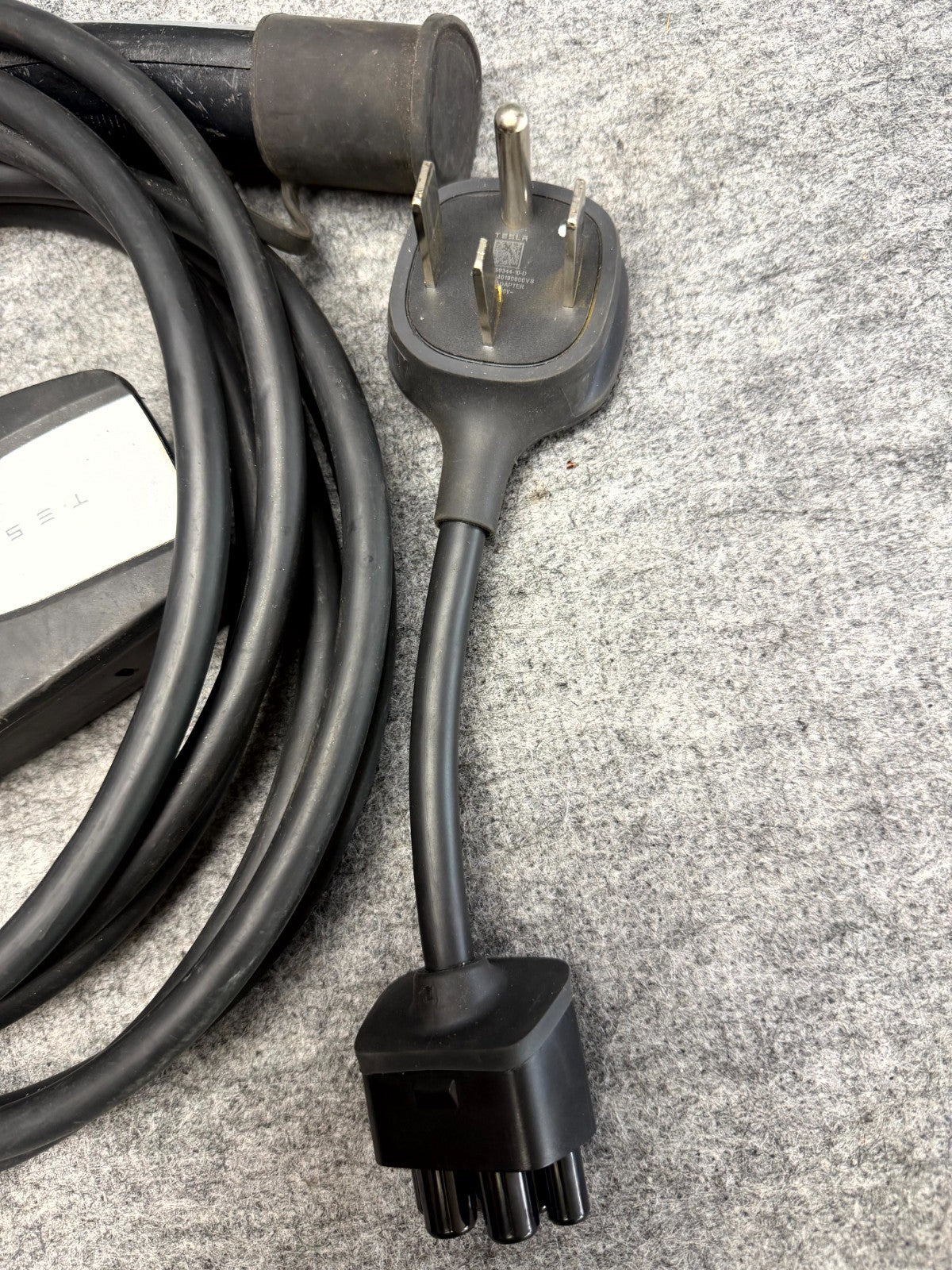 ♦️2016 - 2020 TESLA MODEL S X CHARGING MOBILE CONNECTOR GEN 2 OEM, 101789-00-M