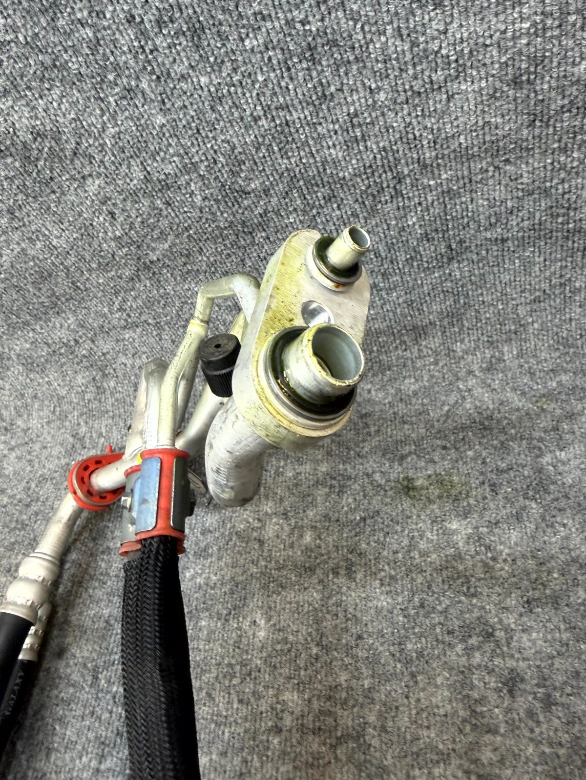 2020 - 2024 TESLA MODEL Y A/C SUCTION HOSE PIPE LINE OEM, 1092157-00-F