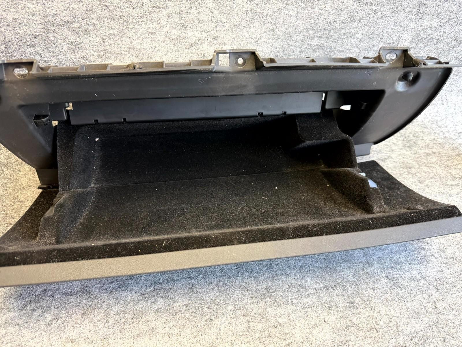 ♦️2017 - 2023 TESLA MODEL 3 FRONT GLOVE BOX STORAGE ASSEMBLY OEM, 1083340-00-H