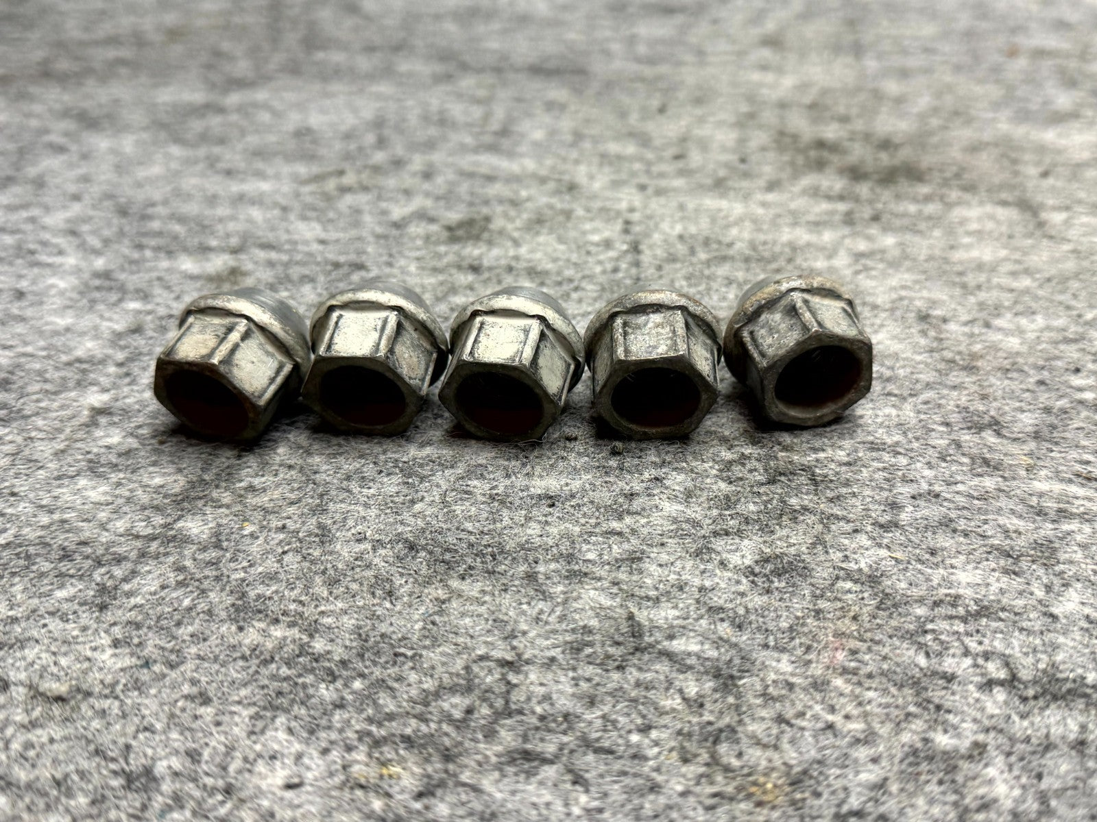 ♦️2017 - 2023 TESLA MODEL 3 Y WHEEL RIM LUG NUT BOLT CAP COVER SET OF 5 OEM