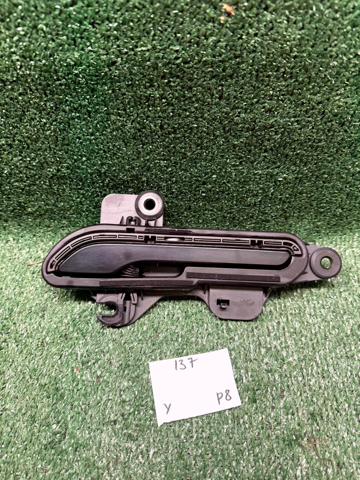 ♦️2020–2024 TESLA MODEL Y LEFT DRIVER SIDE EXTERIOR DOOR HANDLE OEM 1528114-00-D