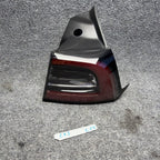 2017-2023 Tesla Model 3 Model Y RIGHT RH Tail Light 1077398-00 3-pins plug OEM