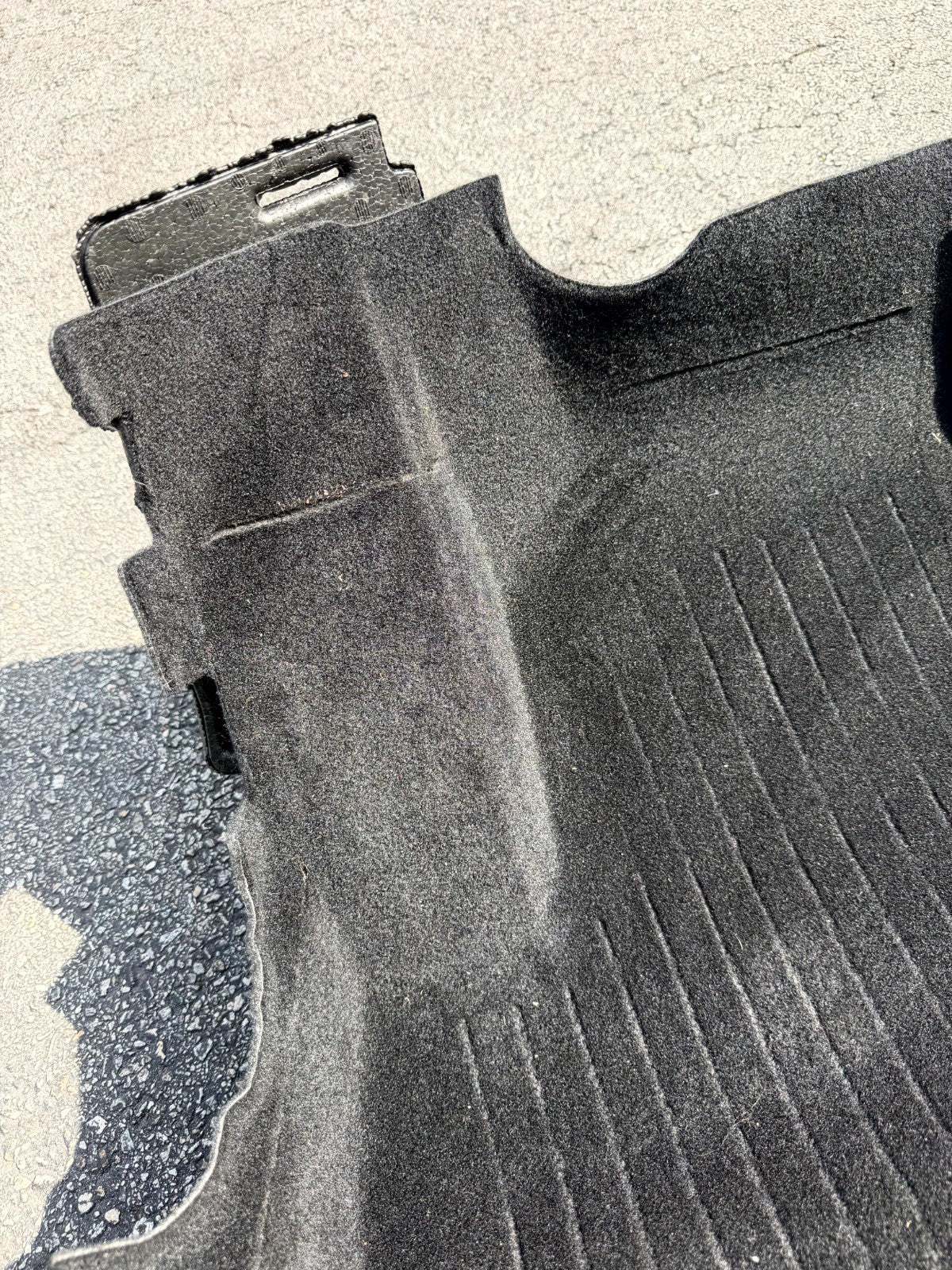 17 - 23 TESLA MODEL 3 FRONT LEFT SIDE FLOOR CARPET COVER LINER OEM, 1127267-00-G