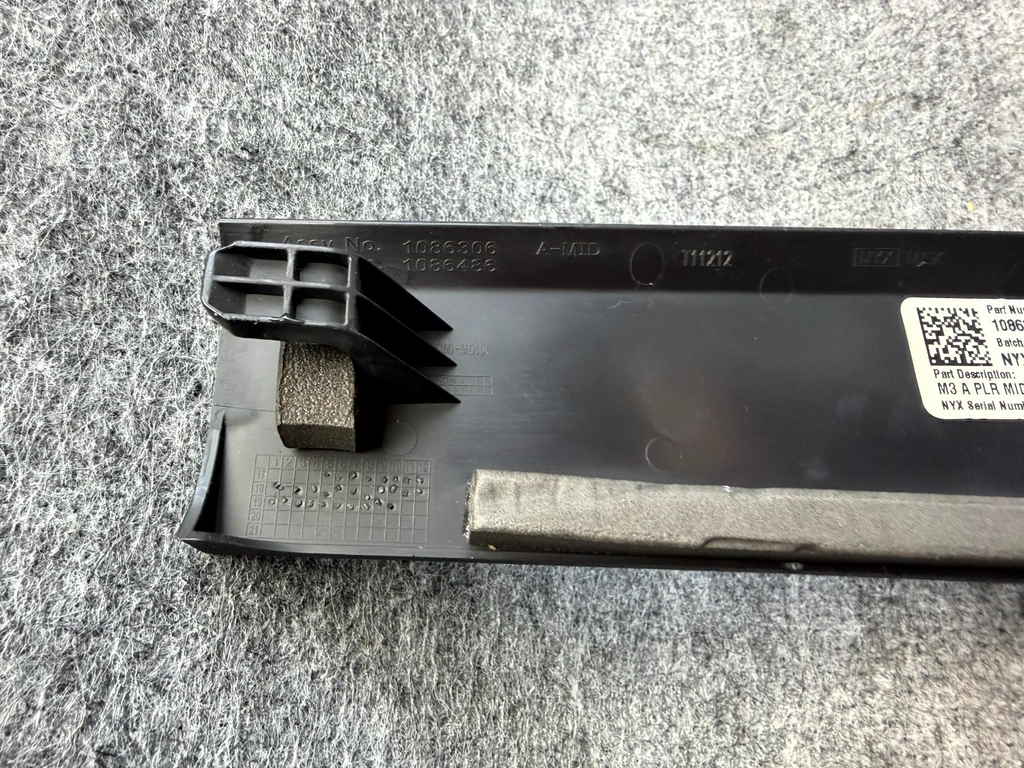 ♦️17-23 TESLA MODEL 3 FRONT RIGHT SIDE MIDDLE A PILLAR TRIM COVER OEM,108630600F