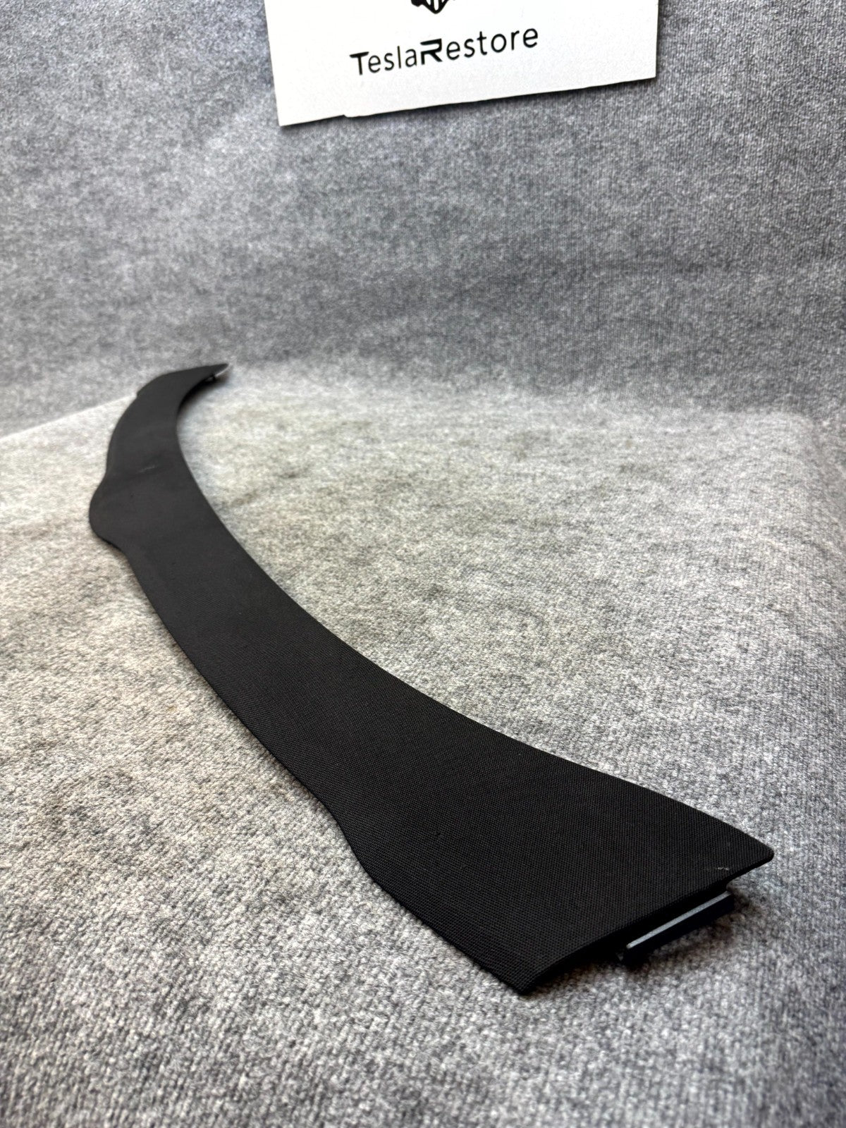 2020-2024 TESLA MODEL Y DASHBOARD DEFROSTER SPEAKER TRIM PANEL OEM, 1766372-00-A