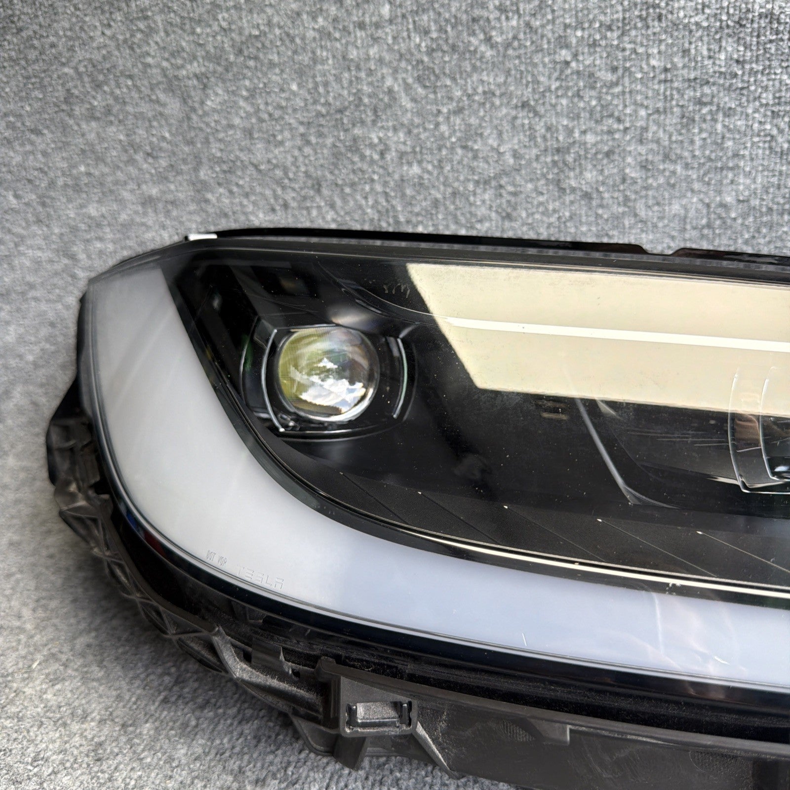 2022-25 Tesla Model X Global Headlamp Assembly Right RH 1800041-00-C