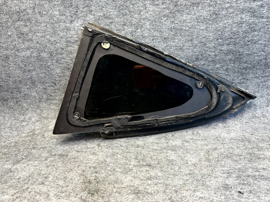 ♦️2017-2023 TESLA MODEL 3 REAR RIGHT SIDE QUARTER WINDOW GLASS OEM, 1080706-00-H