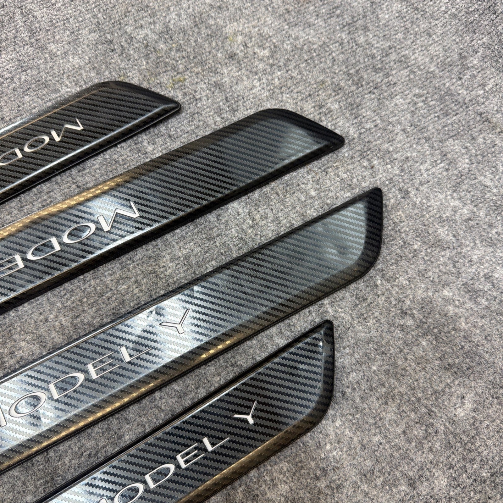 20-23 Model Y Front And Rear Left And Right Door Sill Scuff Plate Cover Trim
