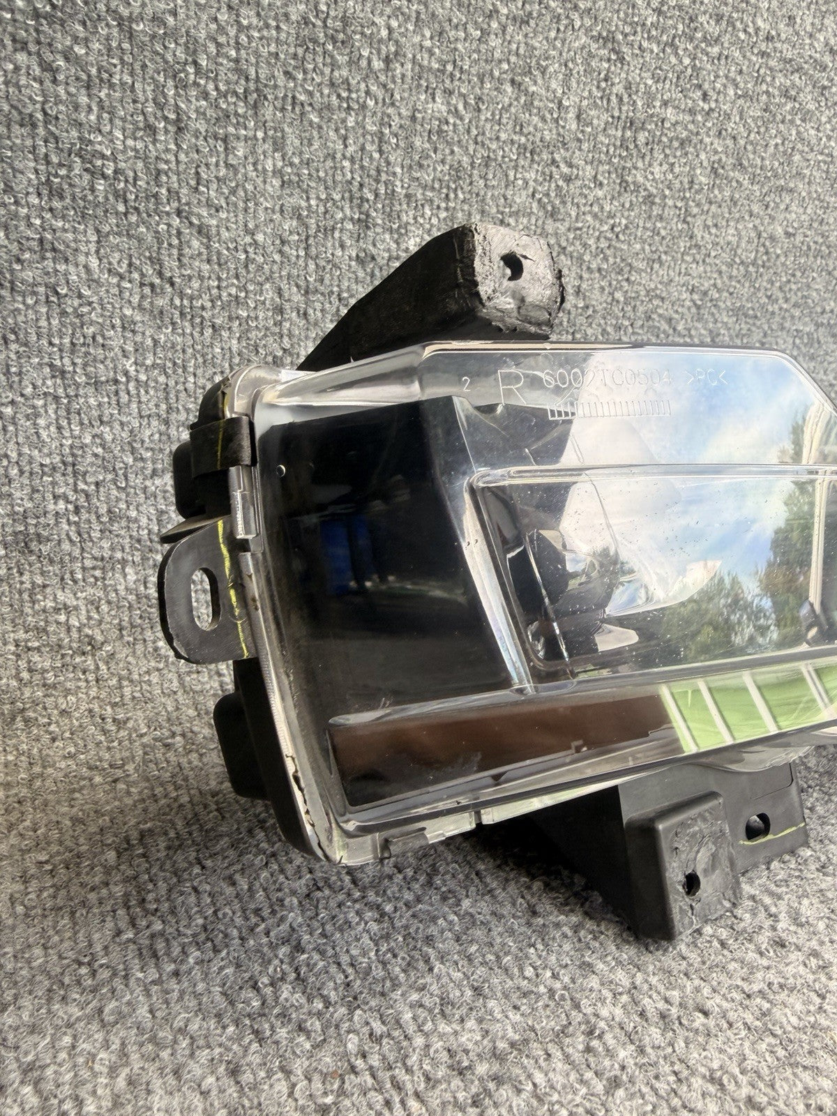 2017-2024 Tesla Model 3 / Y Front Right Hand Fog Light 2 Pin 1077390-00-F OEM
