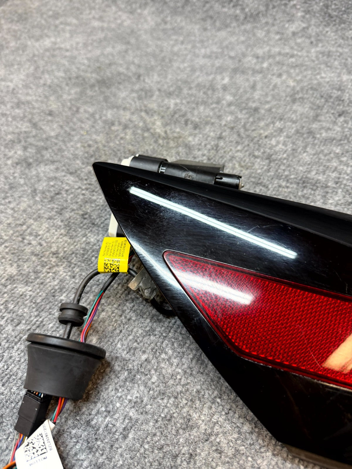 2017-2024 TESLA MODEL 3 Y REAR LEFT CHARGE PORT DOOR REFLECTOR OEM, 1566302-10-H