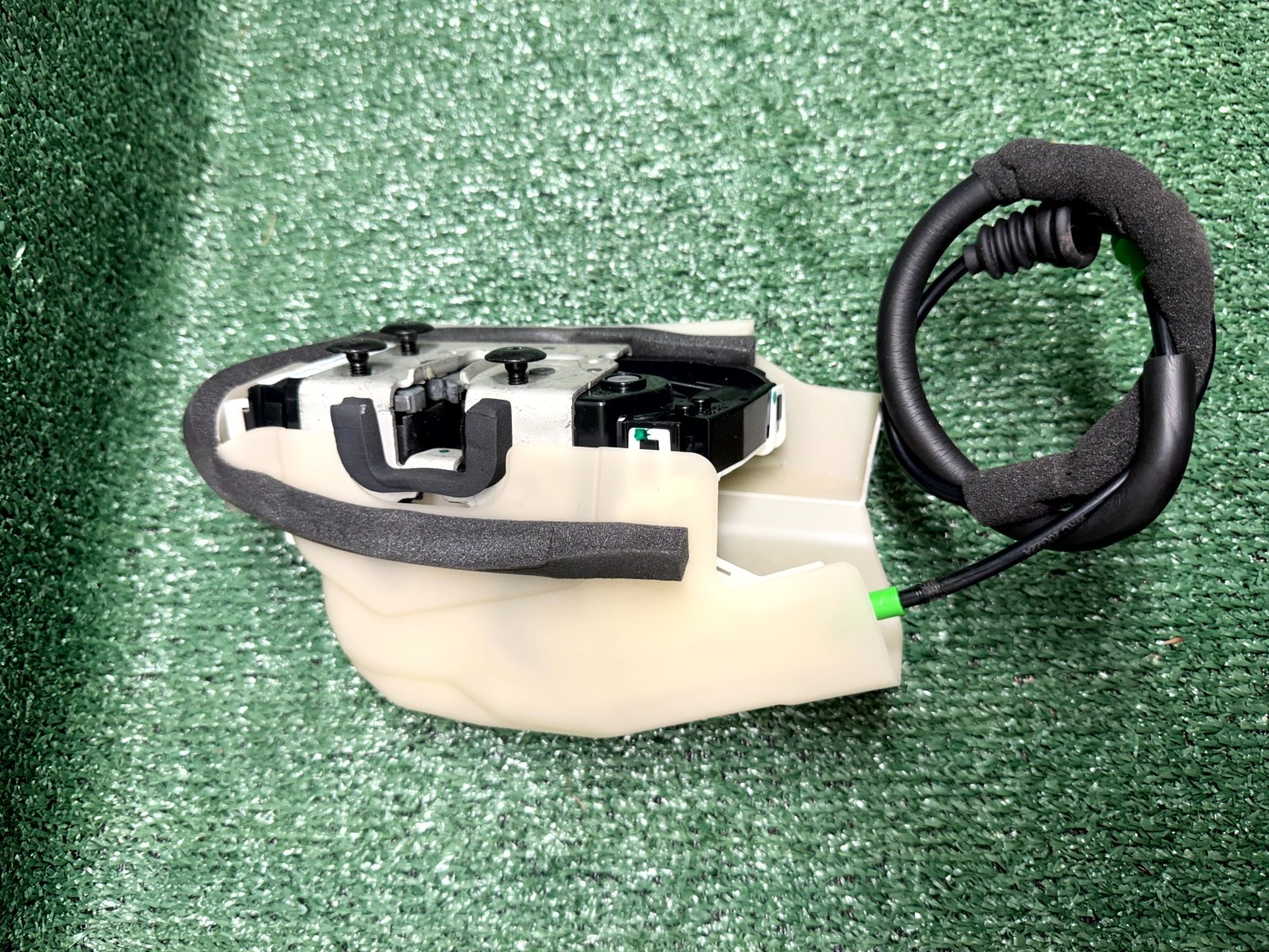 ♦️20-23 TESLA MODEL Y FRONT RIGHT SIDE DOOR LOCK LATCH ACTUATOR OEM, 150067300A