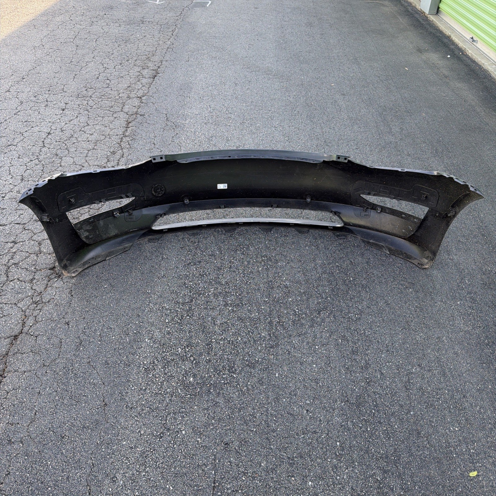 OEM 2019-2023 Tesla Model 3 Front Bumper Cover Assembly w/sensors 1084168-S0-E