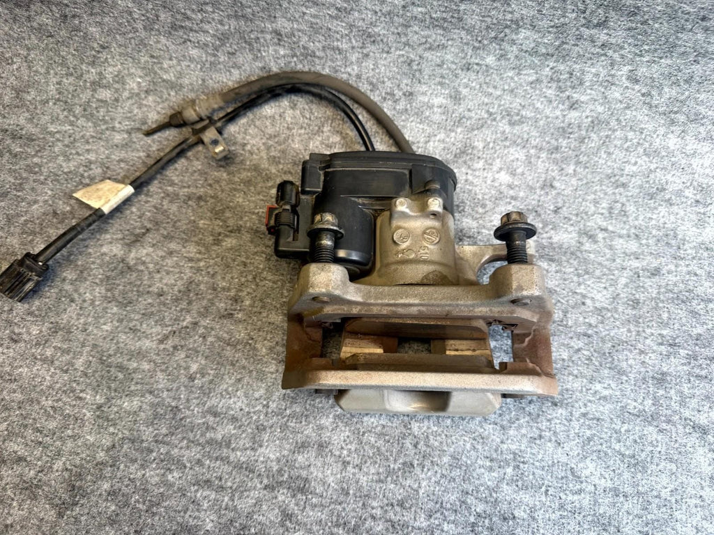 ♦️2017-2023 TESLA MODEL 3 Y RIGHT PASSENGER SIDE BRAKE CALIPER OEM, 1044624-00-H