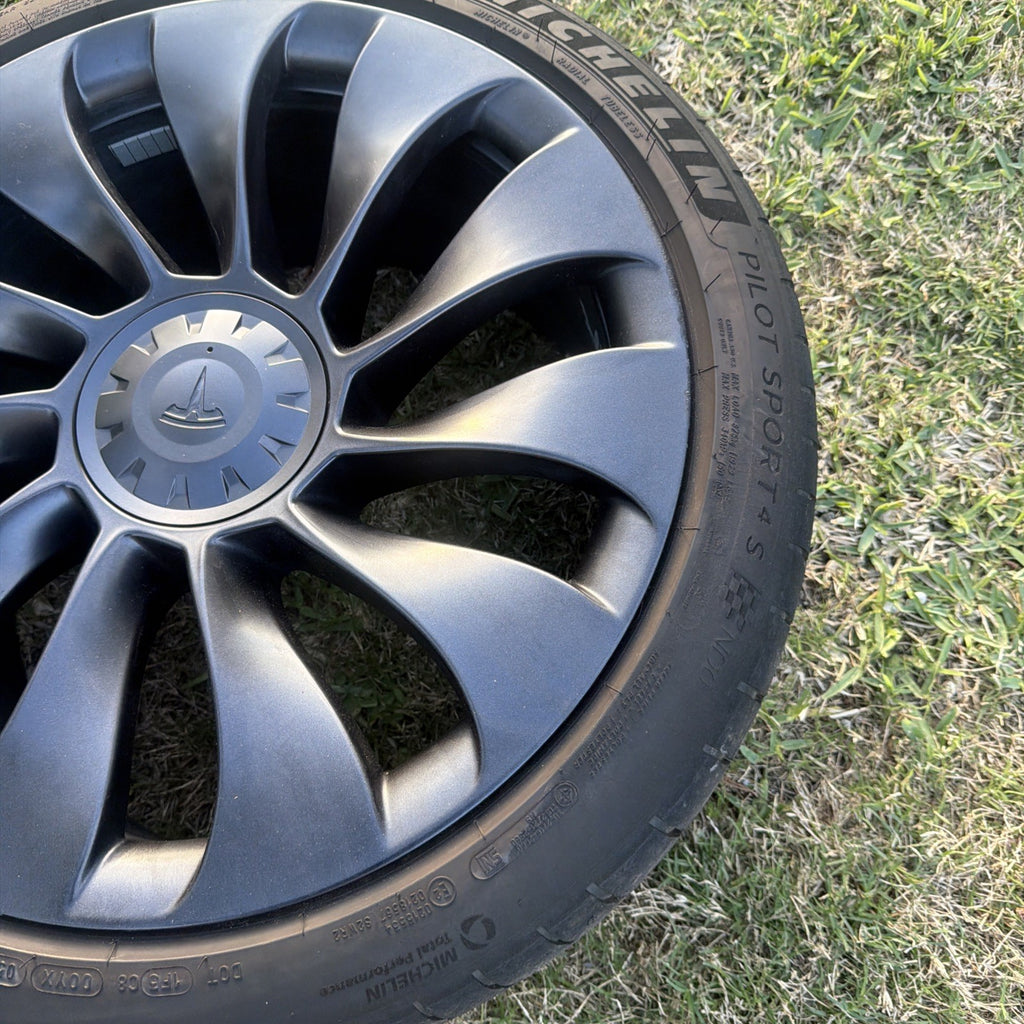 20-25 Tesla Model Y PERFORMANCE OEM 21" FRONT Wheel And Tire